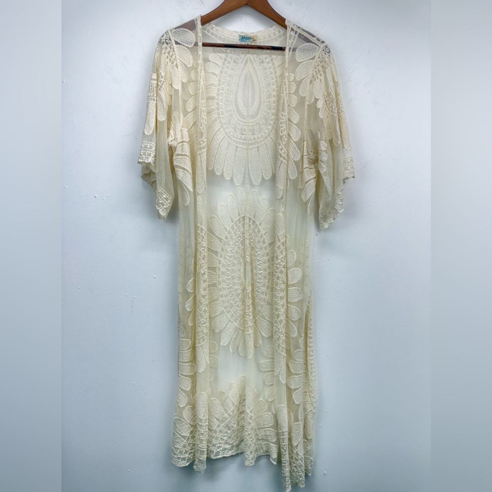 Rebellion Again size Medium Women's Ivory Crochet Lace Boho Kimono Duster